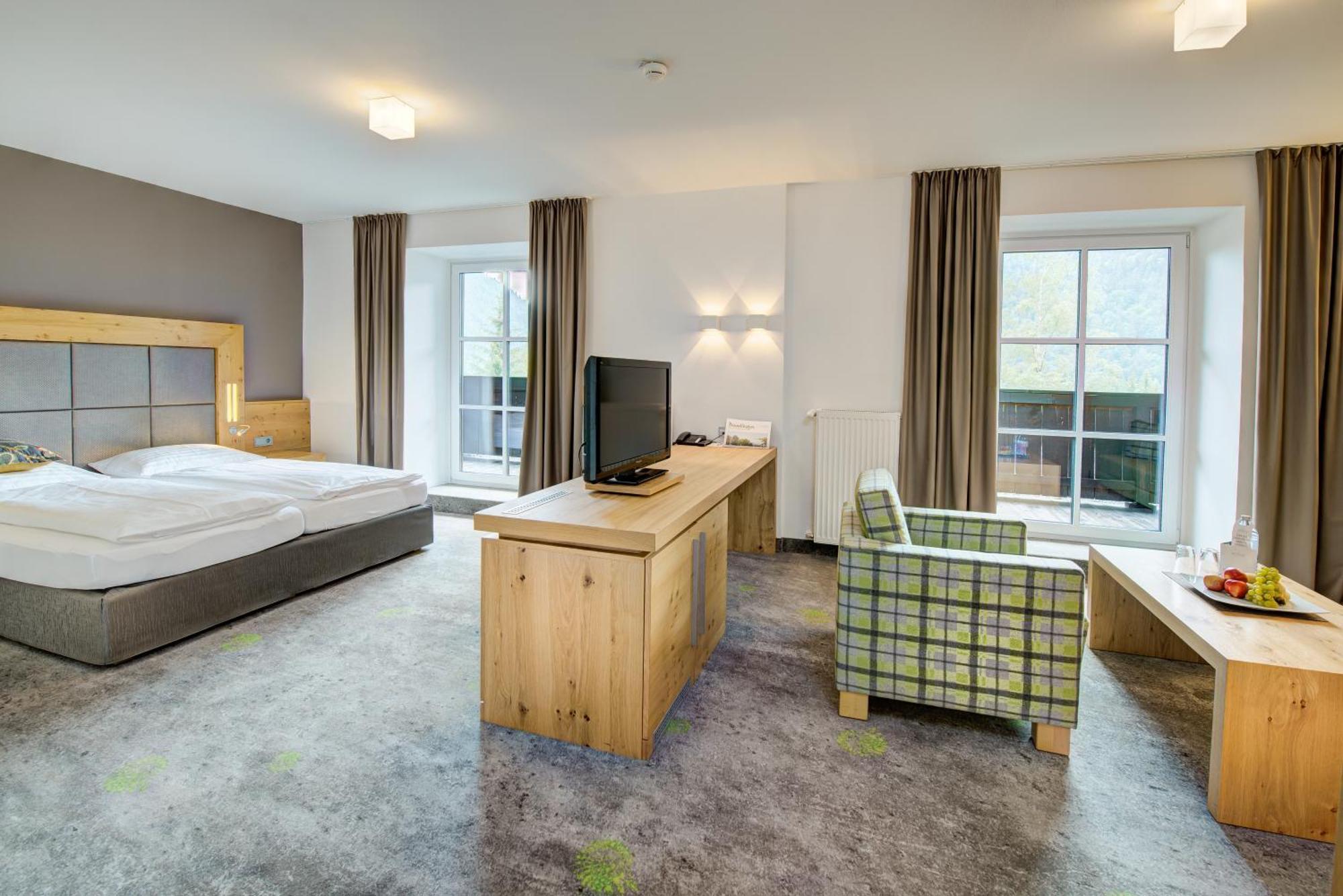 Hotel Gut Brandlhof Saalfelden Bagian luar foto