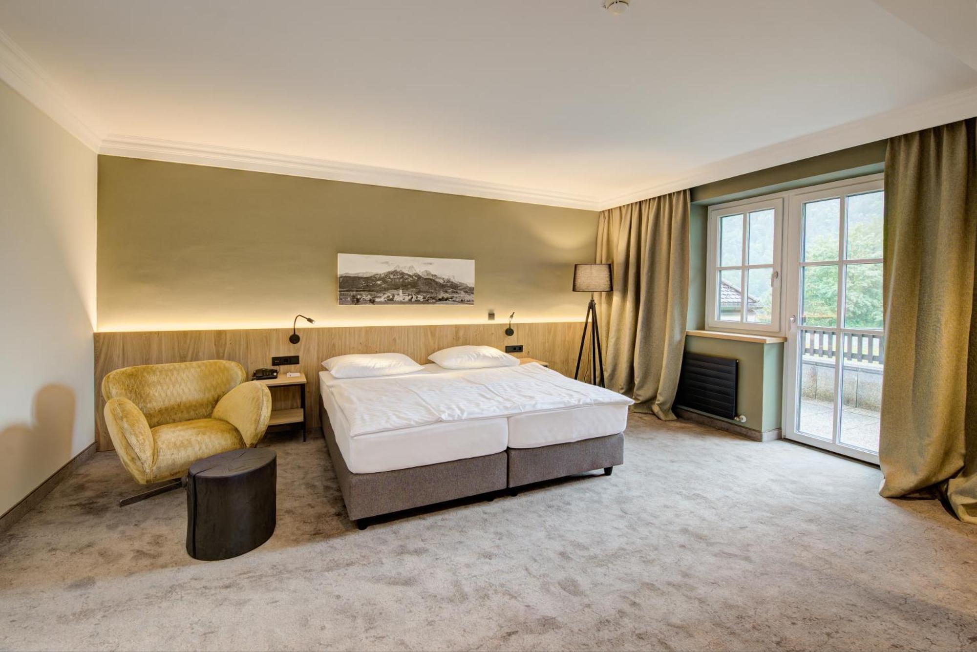Hotel Gut Brandlhof Saalfelden Bagian luar foto