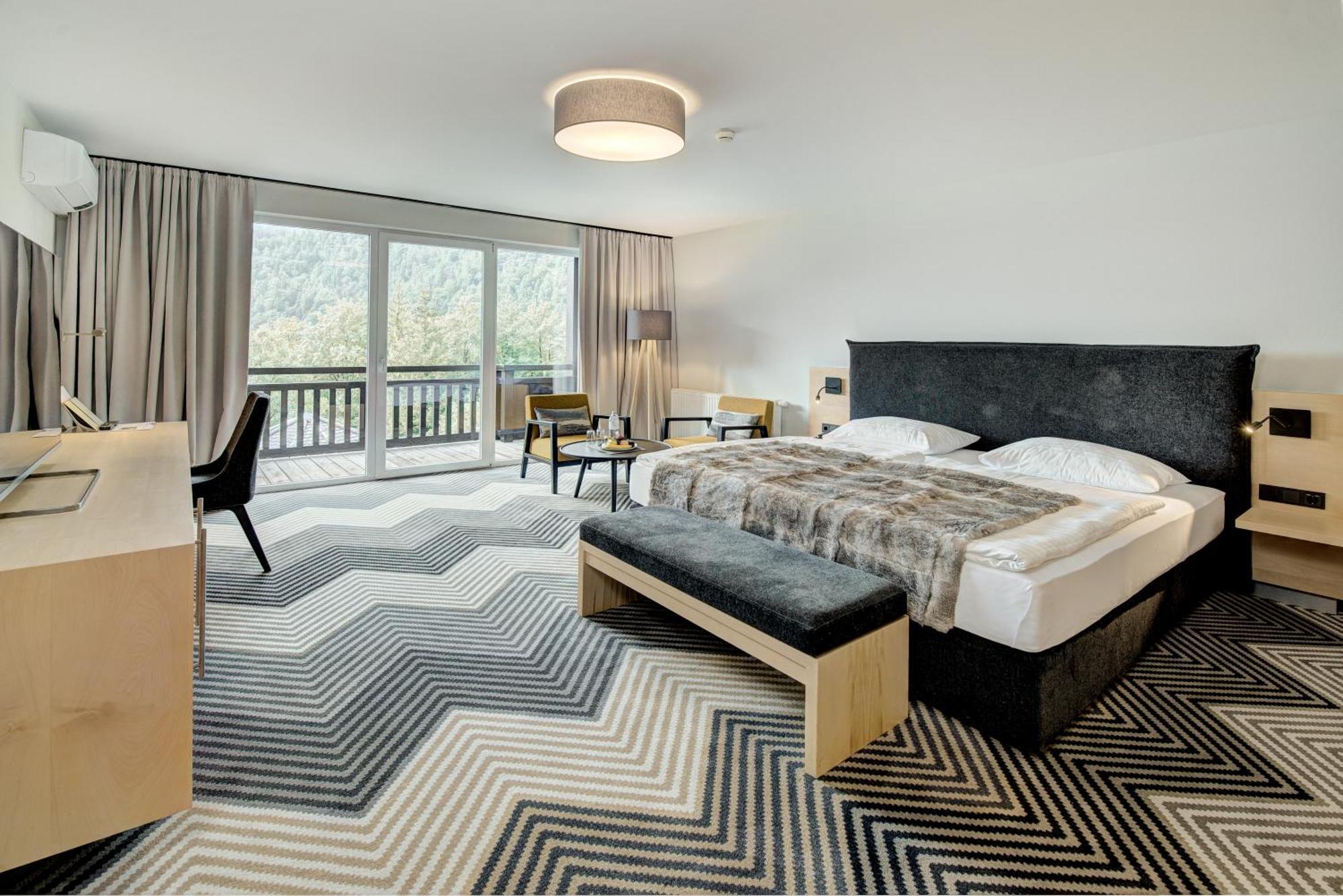 Hotel Gut Brandlhof Saalfelden Bagian luar foto